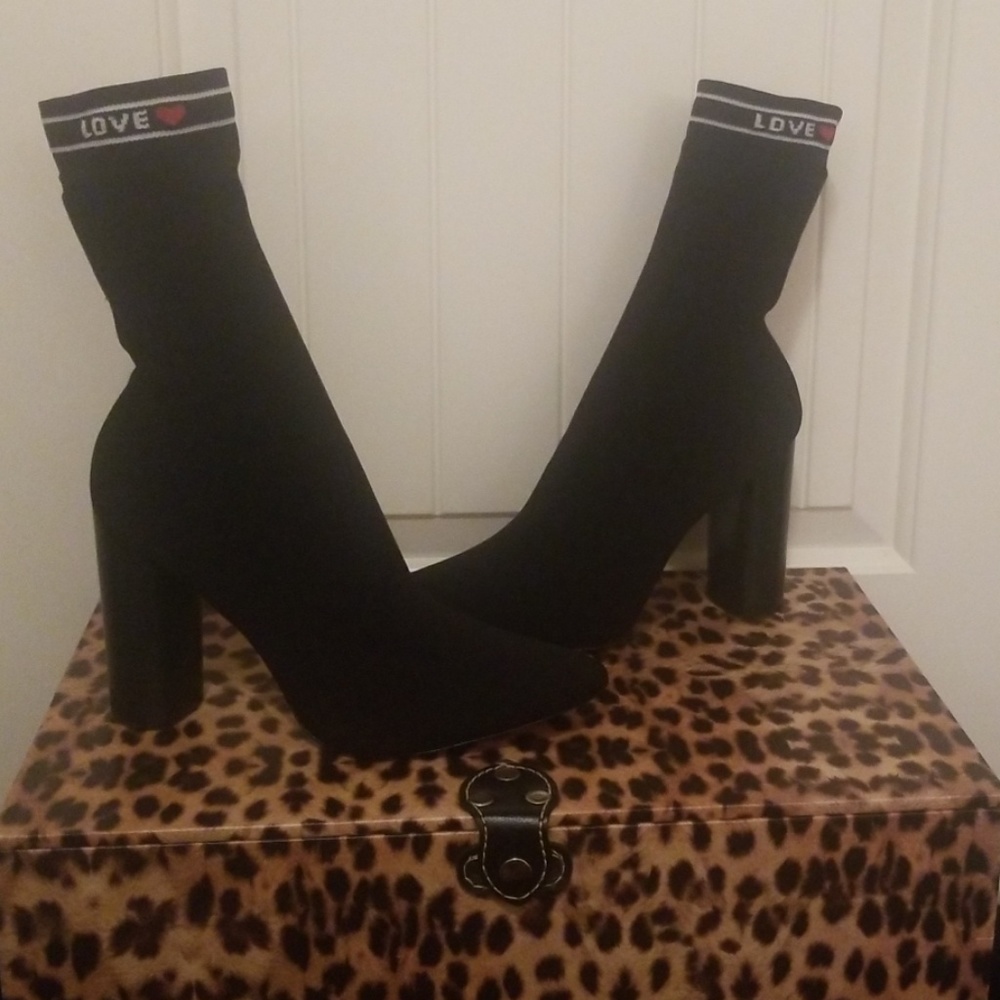 Black Aldo stretch bootie